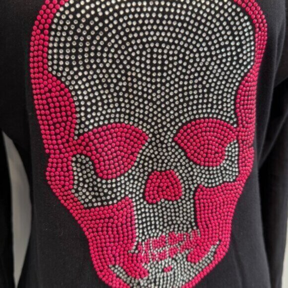 NEW Ocean Drive women's medium blk/pink/silver Skull sequin shoulder cut-out top - Picture 6 of 7